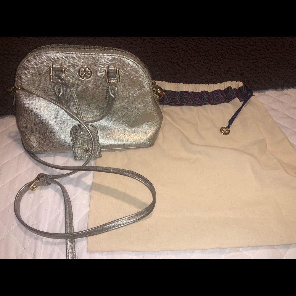 Tory burch silver metallic crossbody